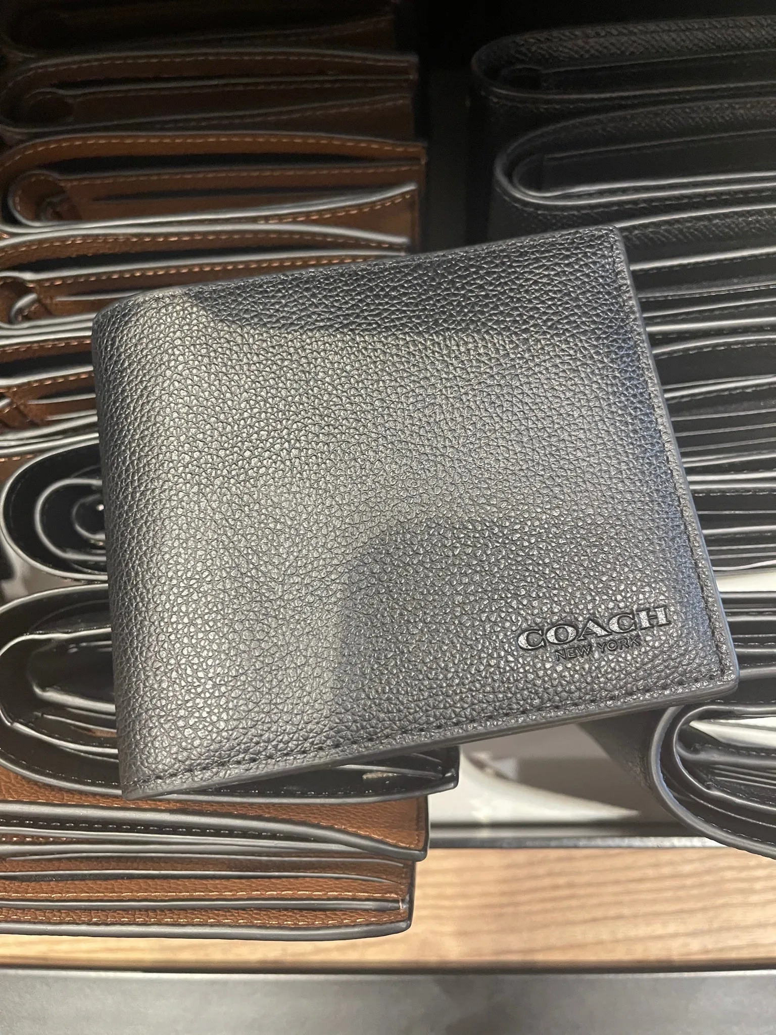 Coach Men 3-In-1 Wallet In Black Pebbled Leather